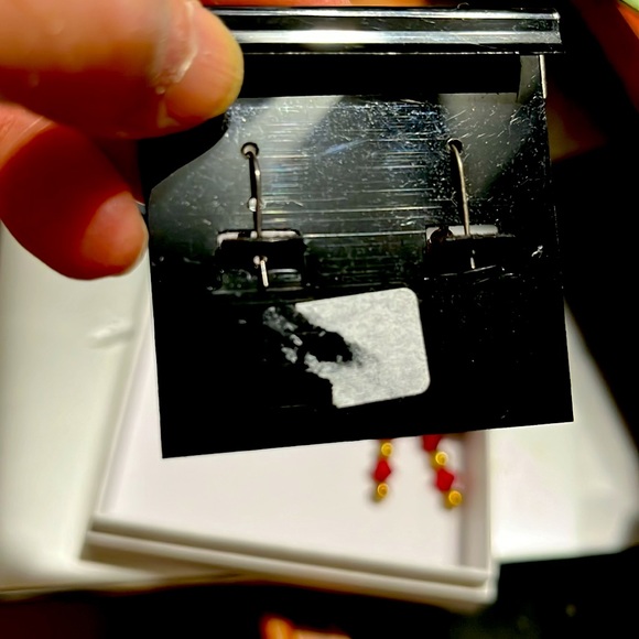 Two pair of gold plated long dangling earrings - Picture 4 of 5